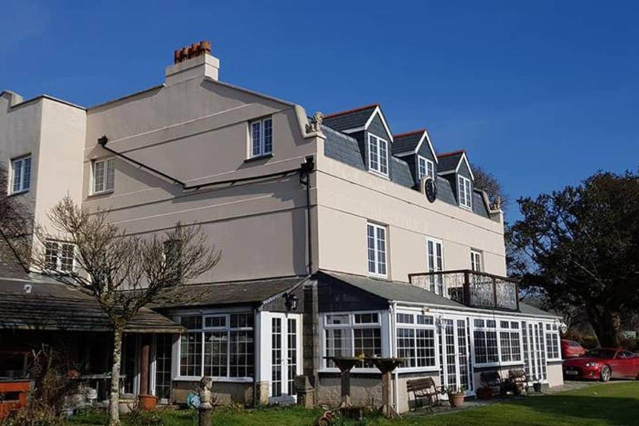 Great Trethew Manor Hotel & Self Catering Lodges Liskeard Exterior photo